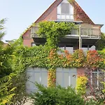With 1 Bedroom Hébergement de vacances *